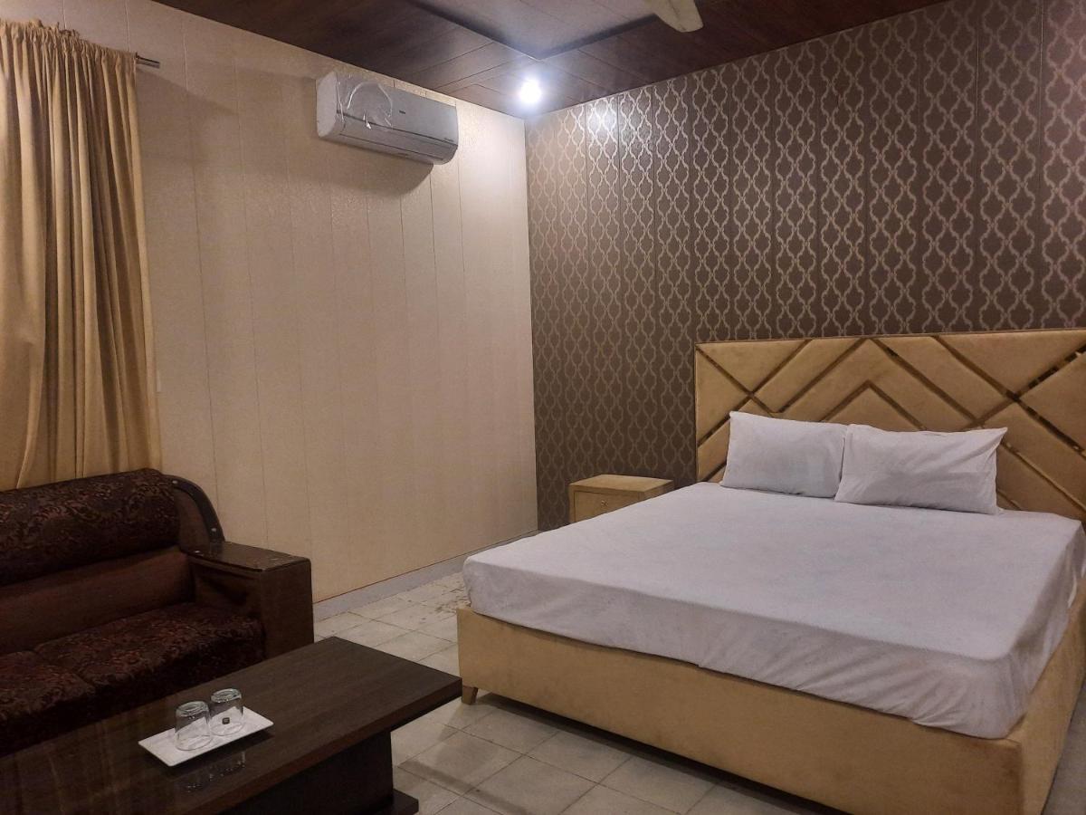 Royal Fort Executive Hotel Gulberg Lahore Ngoại thất bức ảnh