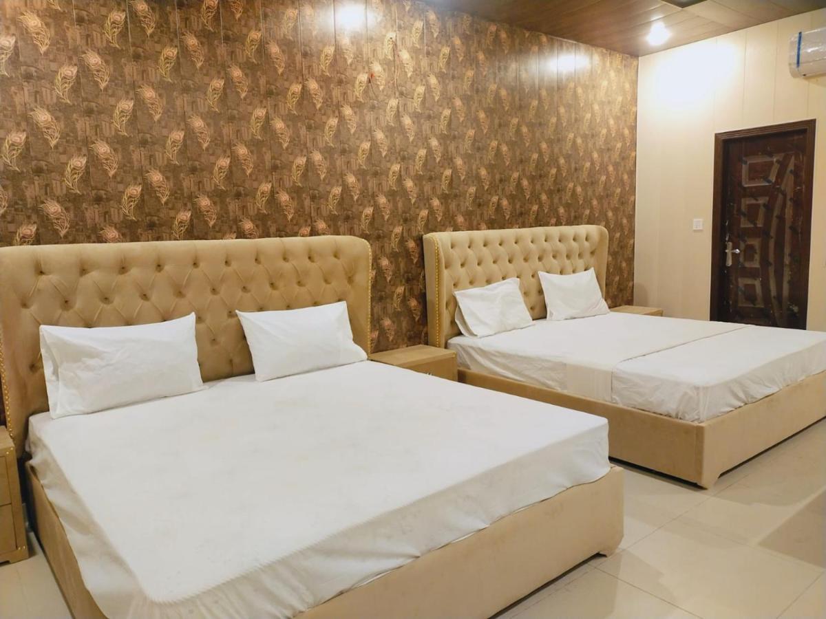 Royal Fort Executive Hotel Gulberg Lahore Phòng bức ảnh