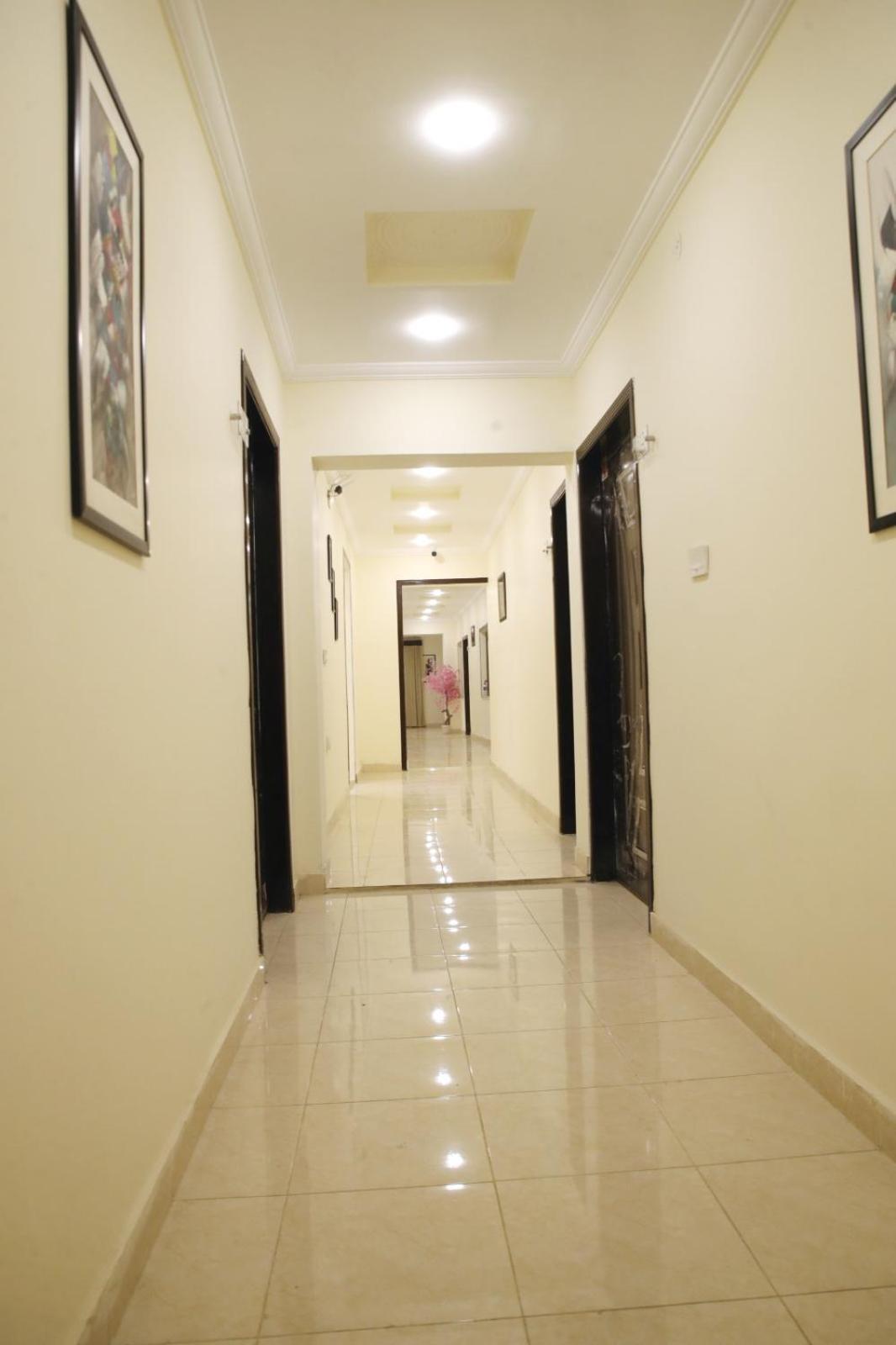 Royal Fort Executive Hotel Gulberg Lahore Ngoại thất bức ảnh
