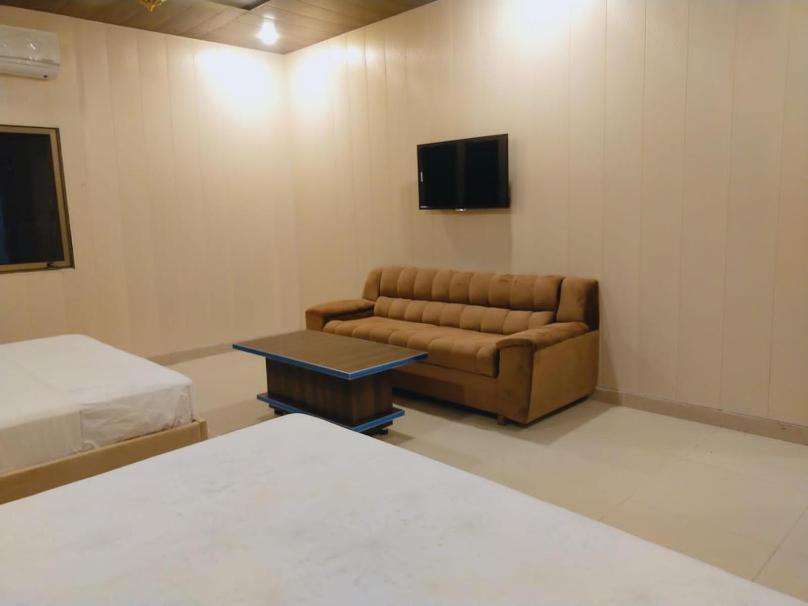 Royal Fort Executive Hotel Gulberg Lahore Phòng bức ảnh