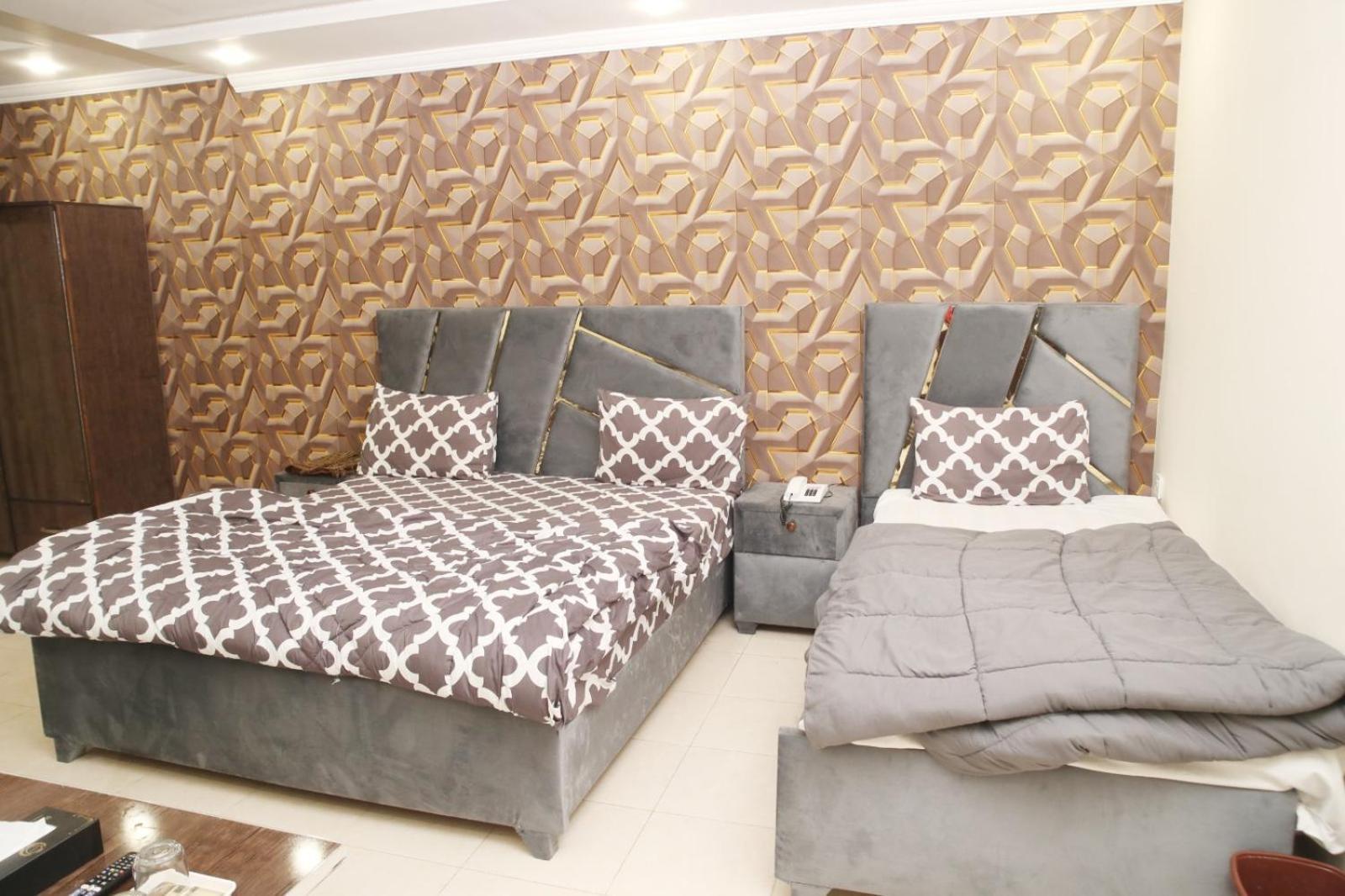 Royal Fort Executive Hotel Gulberg Lahore Ngoại thất bức ảnh